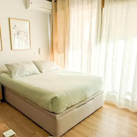 Les Beaux Jours - Calm & Sunny Balcony *