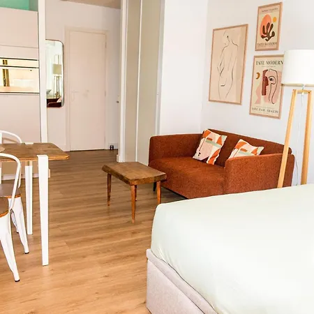 Les Beaux Jours - Calm & Sunny Balcony Apartamento *