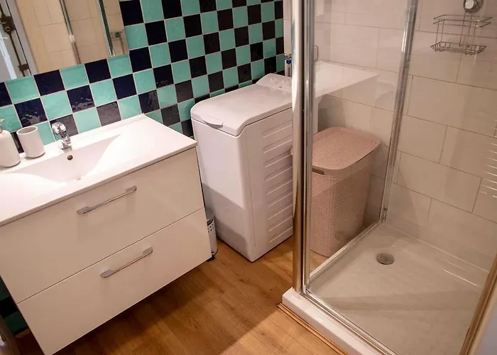 Les Beaux Jours - Calm & Sunny Balcony * Antibes